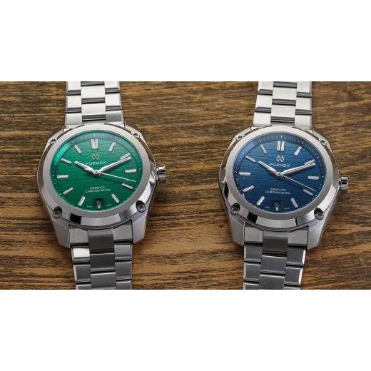 FORMEX ESSENCE THIRTYNINE AUTOMATIC CHRONOMETER GREEN STEEL BRACELET - ESSENCE - ZNAČKY