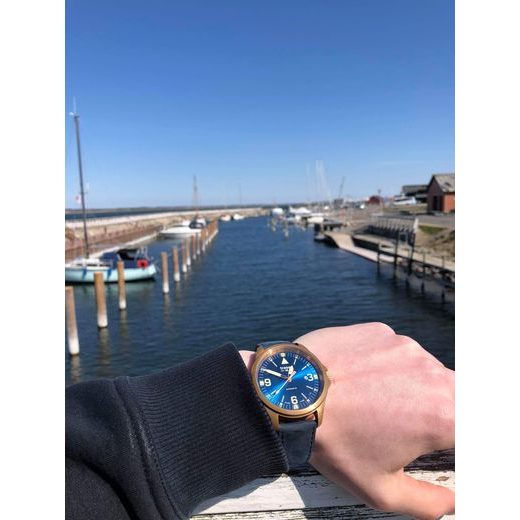 TRASER P67 OFFICER PRO AUTOMATIC BRONZE BLUE KOŽA - HERITAGE - ZNAČKY