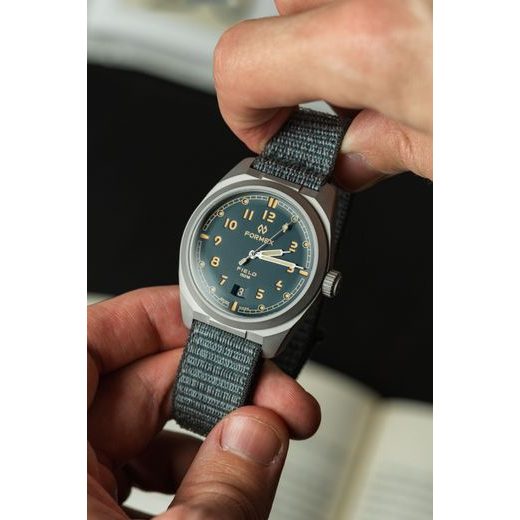 FORMEX FIELD AUTOMATIC PETROL BLUE FIELD NYLON-VELCRO BLUE STRAP 0660.1.6533.131 - FIELD AUTOMATIC - ZNAČKY