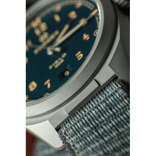 FORMEX FIELD AUTOMATIC PETROL BLUE FIELD NYLON-VELCRO BLUE STRAP 0660.1.6533.131 - FIELD AUTOMATIC - ZNAČKY