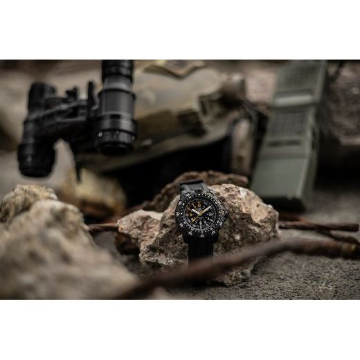 LUMINOX MIL-SPEC 3350 SERIES RECON POINT MAN XL.8825.H.SET.1 - LAND - ZNAČKY