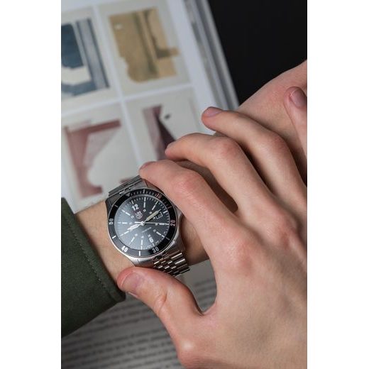 ŠPORTOVÝ ČASOVAČ LUMINOX XS.0911 - SEA - ZNAČKY