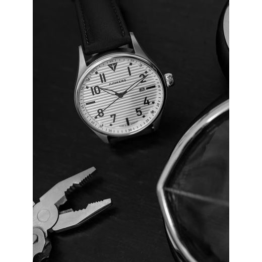 JUNKERS FLIEGER WELLBLECH 902.03.03 - FLIEGER - ZNAČKY