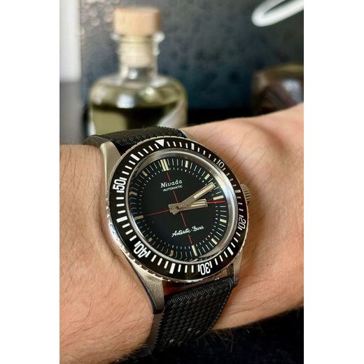 NIVADA GRENCHEN ANTARCTIC DIVER 32044A17 - ANTARCTIC - ZNAČKY