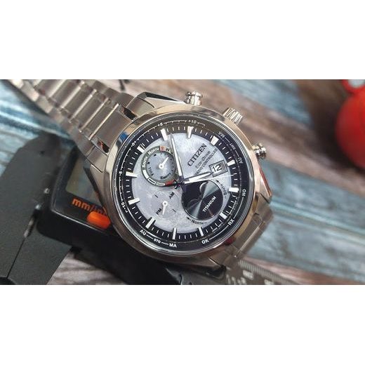 CITIZEN ECO-DRIVE RADIO CONTROLLED TSUKIYOMI MOONPHASE SUPER TITANIUM BY1010-81H - SUPER TITANIUM - ZNAČKY