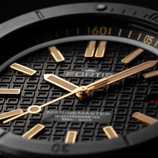 FORTIS MARINEMASTER M-44 DLC BLACK RESIN COSC F8120031 - MARINEMASTER - ZNAČKY