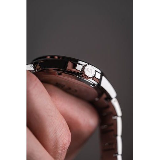 FESTINA SWISS MADE FIELD 20081/4 - SWISS MADE - ZNAČKY