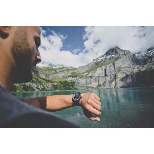 TRASER P68 PATHFINDER AUTOMATIC BLACK GUMA - TACTICAL - ZNAČKY