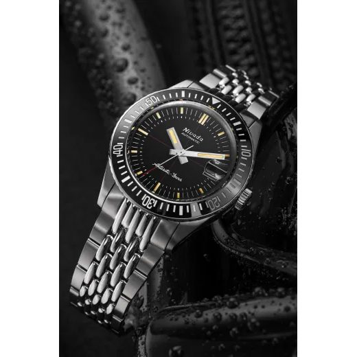 NIVADA GRENCHEN ANTARCTIC DIVER 32038A - ANTARCTIC - ZNAČKY