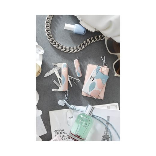 VICTORINOX SWISS CARD CLASSIC PARIS STYLE 0.7100.E221 - VRECKOVÉ NOŽE - OSTATNÉ