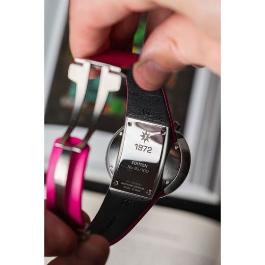 JUNGHANS 1972 COMPETITION PINK AUTOMATIC LIMITED EDITION 27/4406.00 - 1972 - ZNAČKY