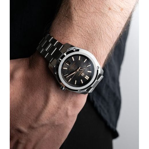 FORMEX ESSENCE THIRTYNINE AUTOMATIC CHRONOMETER BLACK PEARL STEEL BRACELET 0339.1.6641.101 - ESSENCE - ZNAČKY