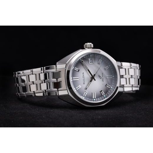 BULOVA JET STAR 96B472 - ARCHIVE SERIES - ZNAČKY