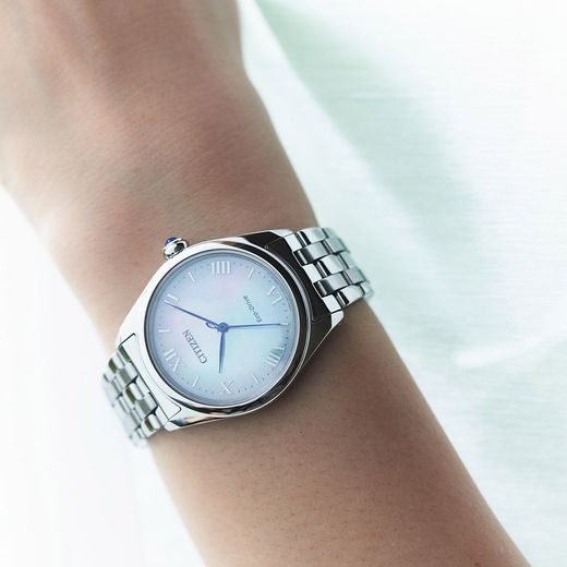 CITIZEN L ECO-DRIVE EM1140-80D - ELEGANT - ZNAČKY