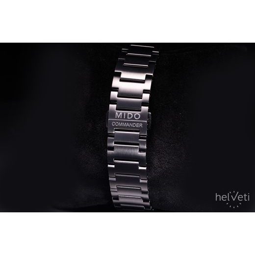 MIDO COMMANDER BIG DATE M021.626.33.061.00 - COMMANDER - ZNAČKY