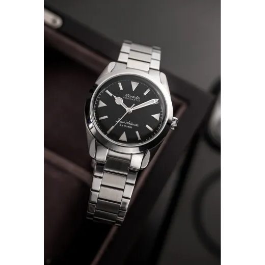 NIVADA GRENCHEN SUPER ANTARCTIC 32025A - ANTARCTIC - ZNAČKY