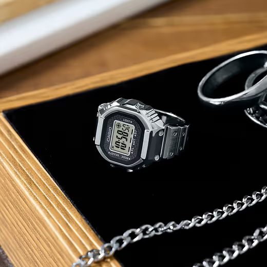 CASIO RING WATCH CRW-001-1ER - CLASSIC COLLECTION - ZNAČKY