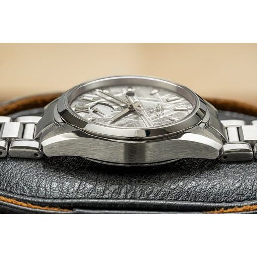 ORIENT STAR CONTEMPORARY RE-BX0010A M34 F8 DATE 75TH ANNIVERSARY LIMITED EDITION - CONTEMPORARY - ZNAČKY