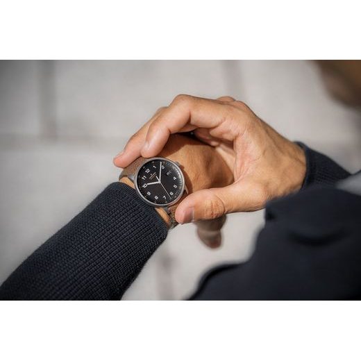 JUNGHANS FORM A TITAN 27/2002.00 - FORM A - ZNAČKY