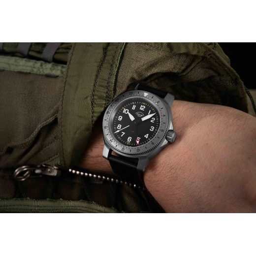 PRIM MACH TITAN LE 95-666-504-42-1 - MANUFACTURE 1949 - ZNAČKY