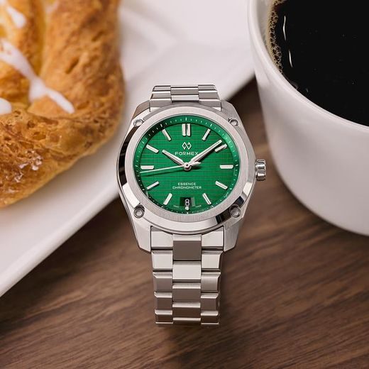 FORMEX ESSENCE FORTYTHREE AUTOMATIC CHRONOMETER GREEN - ESSENCE - ZNAČKY