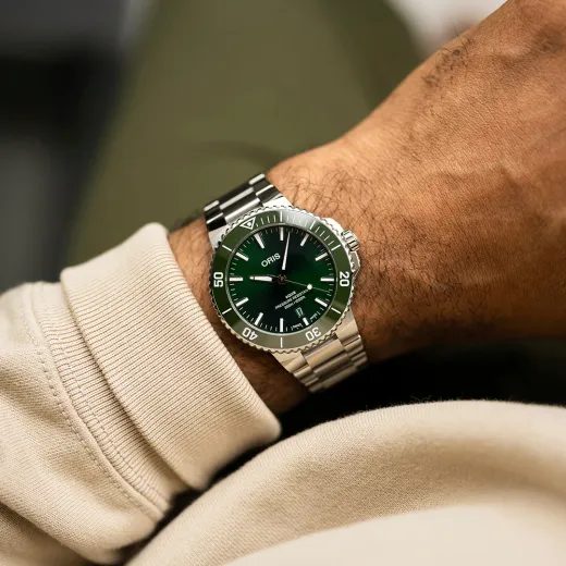 ORIS AQUIS DATE 41,5 MM 01 733 7787 4157-07 8 22 04PEB - AQUIS - ZNAČKY