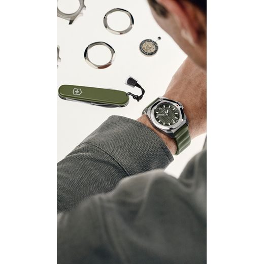 VICTORINOX I.N.O.X. AUTOMATIC 242017.1 - I.N.O.X. - ZNAČKY