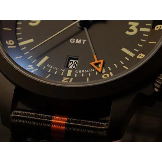 LACO FLIEGER FRANKFURT 40 GMT GRAU - PILOT SPECIAL MODELS - ZNAČKY