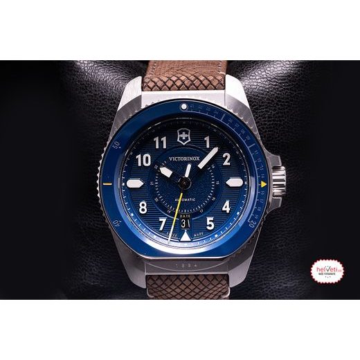 VICTORINOX JOURNEY 1884 241980.1 - SÚPRAVA - JOURNEY 1884 - ZNAČKY