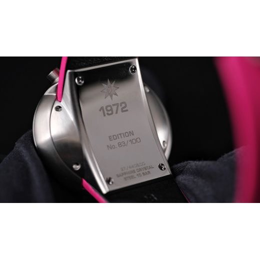 JUNGHANS 1972 COMPETITION PINK AUTOMATIC LIMITED EDITION 27/4406.00 - 1972 - ZNAČKY