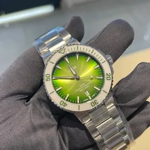 ORIS AQUIS DATE TASTE OF SUMMER 41,5 MM 01 733 7787 4137-07 8 22 04PEB - AQUIS - ZNAČKY