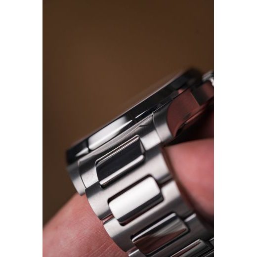 MIDO MULTIFORT TV BIG DATE M049.526.44.081.00 - MULTIFORT - ZNAČKY