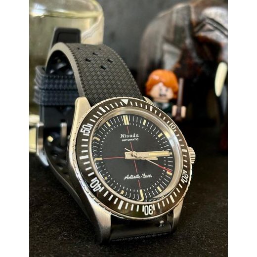 NIVADA GRENCHEN ANTARCTIC DIVER 32044A17 - ANTARCTIC - ZNAČKY