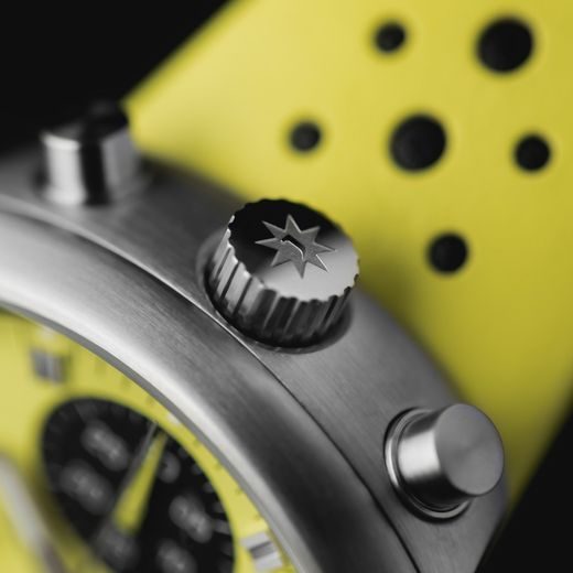 JUNGHANS 1972 COMPETITION CHRONOSCOPE AUTOMATIC FIS EDITION LEMON 27/4305.00 - 1972 - ZNAČKY