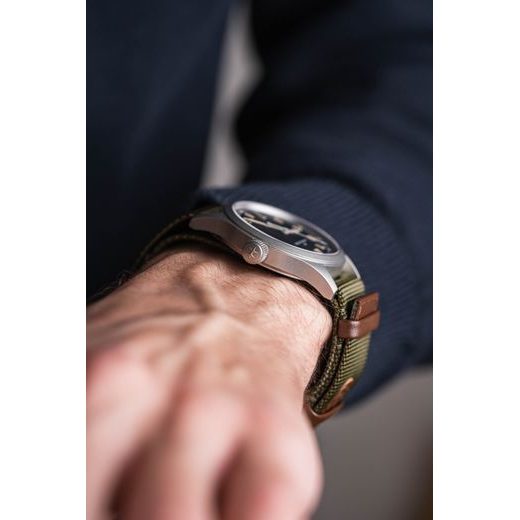 HAMILTON KHAKI FIELD QUARTZ 38MM H69401930 - KHAKI FIELD - ZNAČKY