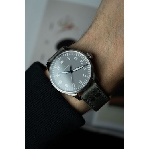 LACO AUGSBURG GRAU 42 - PILOT BASIC - ZNAČKY