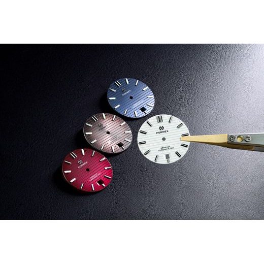 FORMEX ESSENCE FORTYONE AUTOMATIC CHRONOMETER WHITE - ESSENCE - ZNAČKY