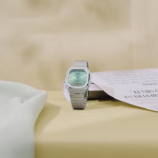 CASIO COLLECTION VINTAGE AQ-240E-2AEF - CLASSIC COLLECTION - ZNAČKY