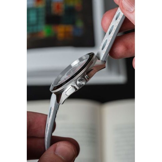 JUNGHANS 1972 CHRONOSCOPE SPORTS EDITION 2025 LIMITED EDITION 41/4579.00 - 1972 - ZNAČKY