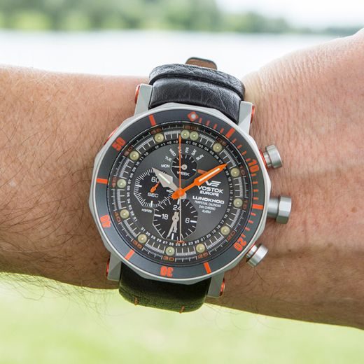 VOSTOK EUROPE LUNOCHOD-2 MULTIFUNKČNÁ LINKA YM86/620A506 - LUNOCHOD-2 - ZNAČKY