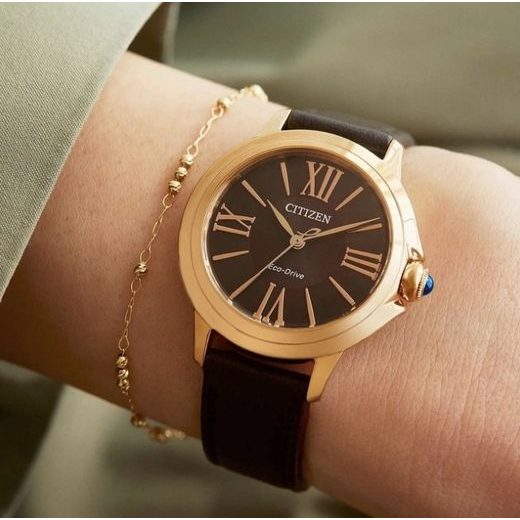 CITIZEN L ECO-DRIVE EM1163-09X - ELEGANT - ZNAČKY