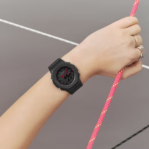 CASIO G-SHOCK GMA-P2100SA-1A1ER - CASIOAK - ZNAČKY