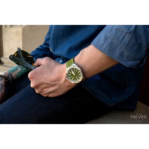 FORTIS MARINEMASTER M-40 WOODPECKER GREEN F8120007 - MARINEMASTER - ZNAČKY