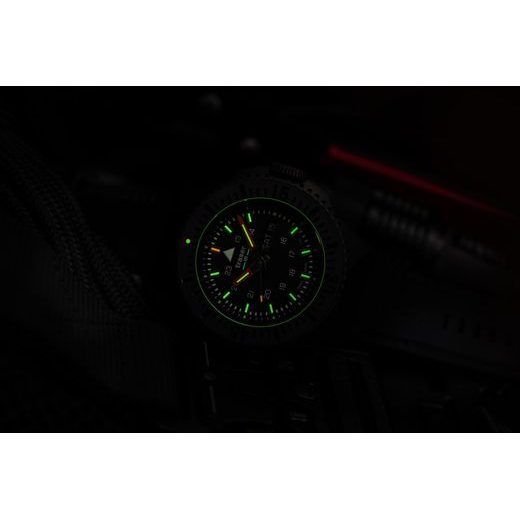 TRASER P69 BLACK STEALTH BLACK GUMA - TACTICAL - ZNAČKY