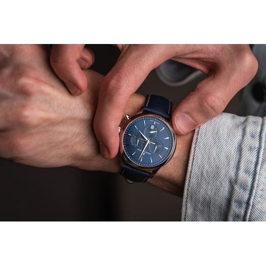 MAURICE LACROIX 1975 QUARTZ CHRONOGRAPH 751038-SS001-430-4 - 1975 - ZNAČKY