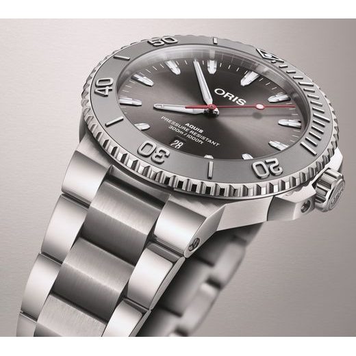 ORIS AQUIS DATE RELIEF 43,5 MM 01 733 7789 4153-07 8 23 04PEB - AQUIS - ZNAČKY