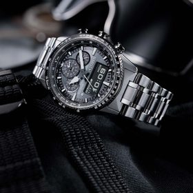 Kombinovaný číselník môže baviť! Recenzie Citizen Promaster Sky Eco-Drive JV2006-55H