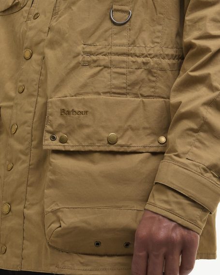 Barbour × TO KI TO Field Utility Casual Jacke — Golden Khaki