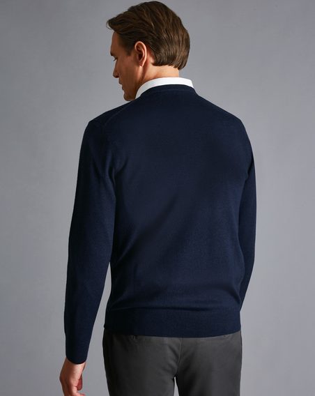 Gentleman Store Charles Tyrwhitt Merino V-Neck Jumper — Navy