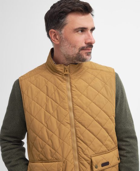 Barbour Fernwood Quilted Gilet — Camel